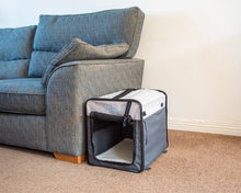 Load image into Gallery viewer, Henry Wag Folding Fabric Travel Crates