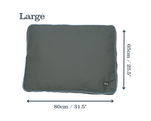 Load image into Gallery viewer, Henry Wag Brecon Adventure Bed