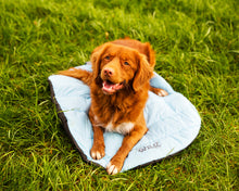 Load image into Gallery viewer, Henry Wag Alpine Travel Snuggle Dog Bed